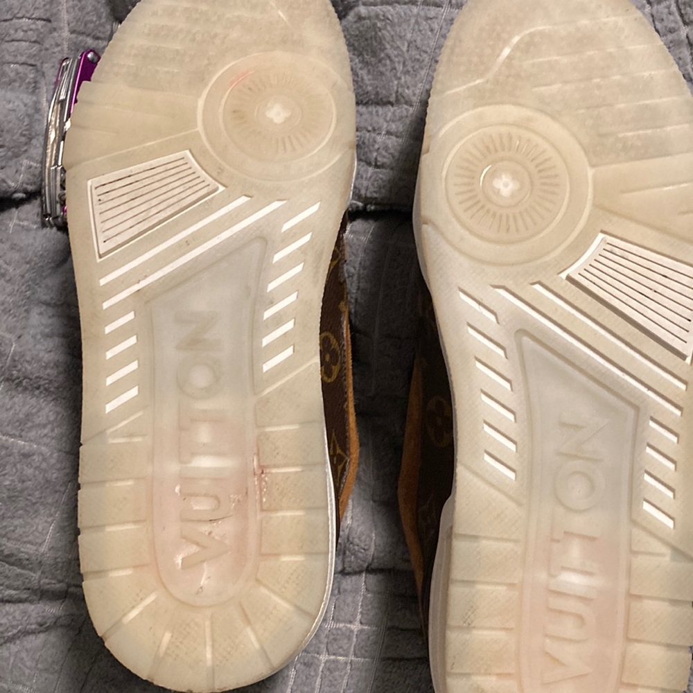 LV sneakers